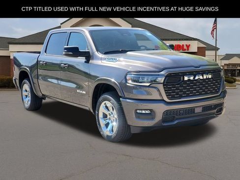 New 2026 RAM 1500 4x4 Crew Cab image 2