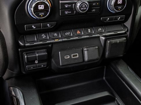 Used 2019 Chevrolet Silverado 1500 LT Trail Boss image 32