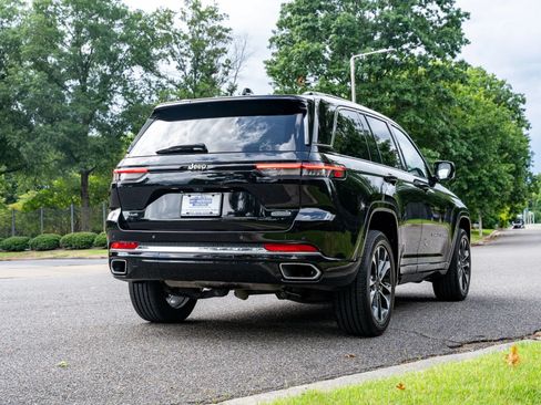 Used 2022 Jeep Grand Cherokee Overland AWD/4WD image 6