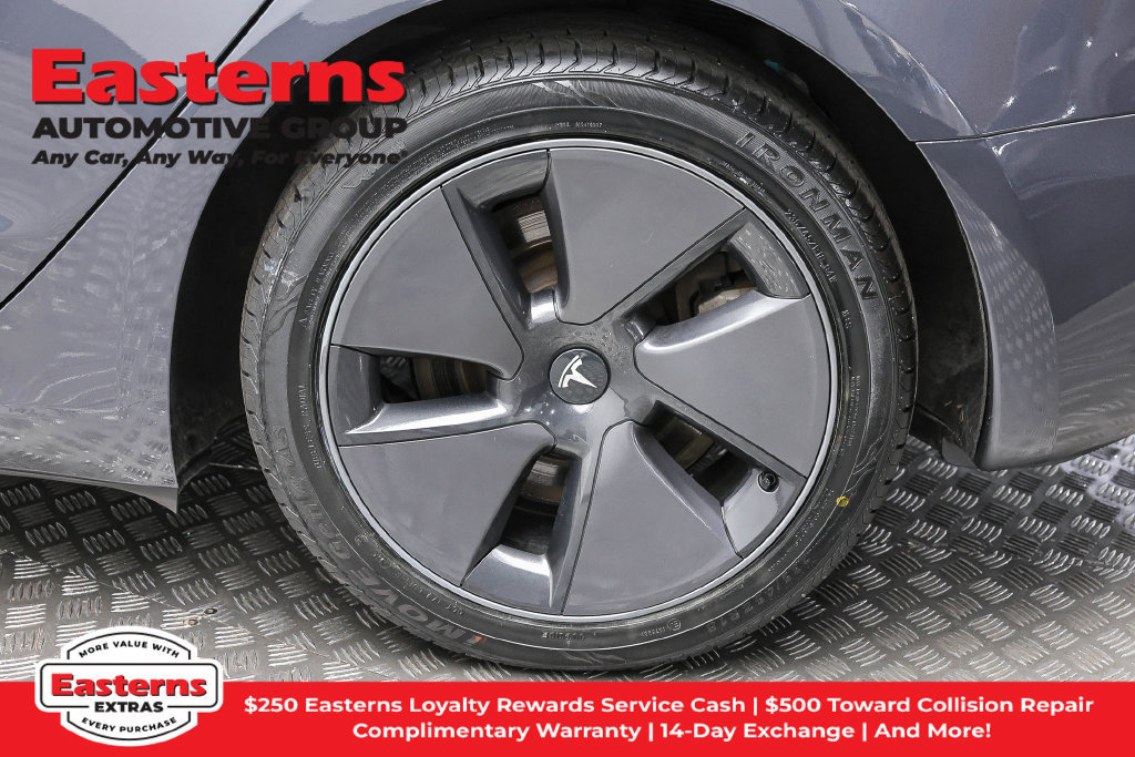 Used 2023 Tesla Model 3 Standard Range RWD image 9