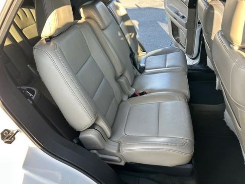 Used 2013 Ford Explorer XLT image 27