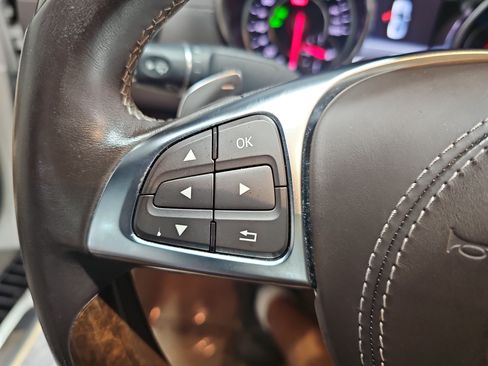 Used 2018 Mercedes-Benz SL 450 image 11