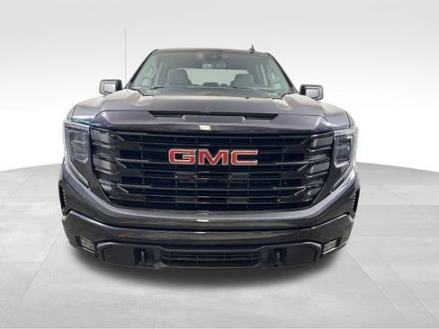 Used 2025 GMC Sierra 1500 Elevation AWD/4WD image 9