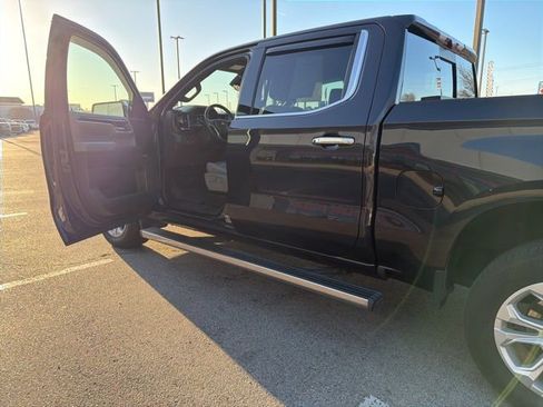 Used 2022 Chevrolet Silverado 1500 LTZ w/ Technology Package image 14