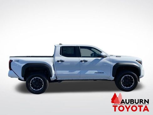 New 2026 Toyota Tacoma TRD Off-Road AWD/4WD image 8