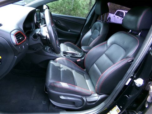 Used 2020 Hyundai Elantra GT N Line image 13