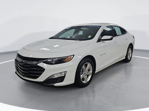 Certified 2024 Chevrolet Malibu LS FWD image 9