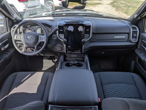 New 2026 RAM 2500 Big Horn AWD/4WD image 15