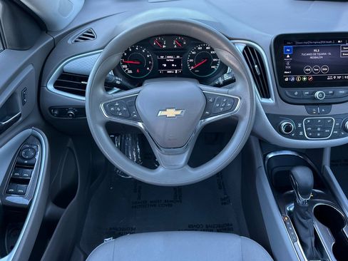 Used 2024 Chevrolet Malibu LT image 17