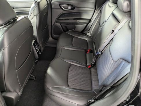 New 2026 Jeep Compass Latitude image 13