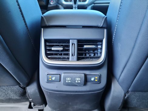 Used 2022 Subaru Outback Limited image 12