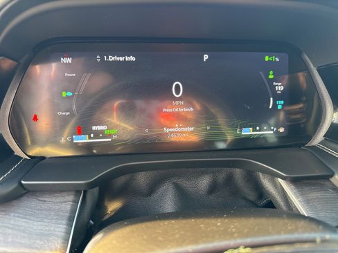 Used 2022 Jeep Grand Cherokee Limited w/ Luxury Tech Group II image 22