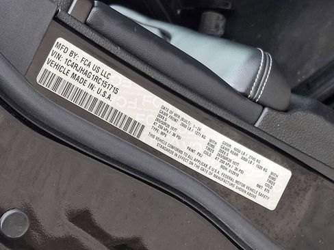 Used 2024 Jeep Grand Cherokee Altitude image 38