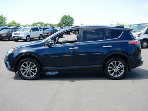 Used 2017 Toyota RAV4 Limited AWD/4WD image 4