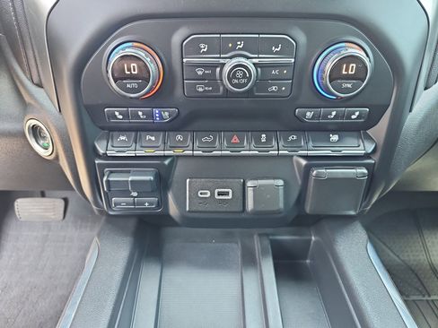 Used 2019 Chevrolet Silverado 1500 LTZ w/ LTZ Plus Package image 25