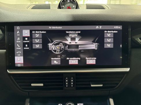 Used 2019 Porsche Cayenne image 69