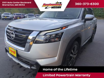 New 2025 Nissan Pathfinder Platinum w/ Cargo Package