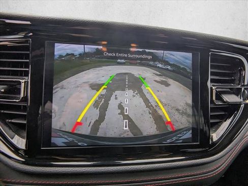 Used 2025 Dodge Durango GT AWD/4WD image 14