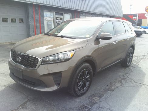Used 2019 Kia Sorento AWD image 12