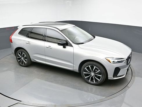 Used 2024 Volvo XC60 B5 Plus w/ Protection Package Premier image 43