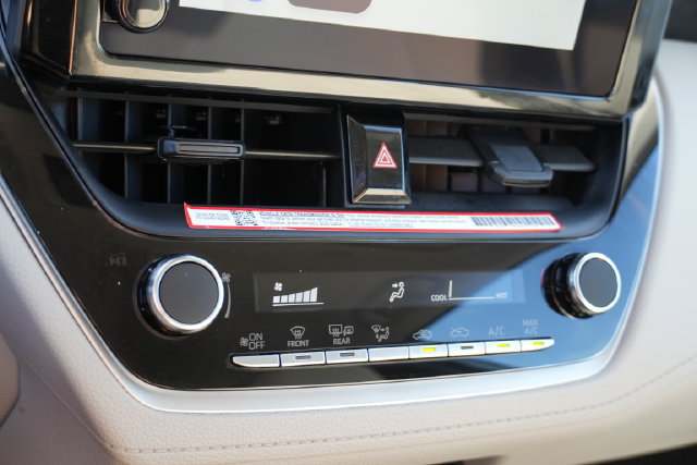 Used 2026 Toyota Corolla Cross L FWD image 31