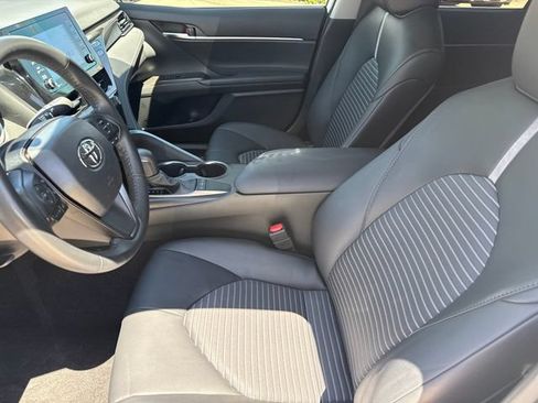 Used 2024 Toyota Camry SE FWD image 13