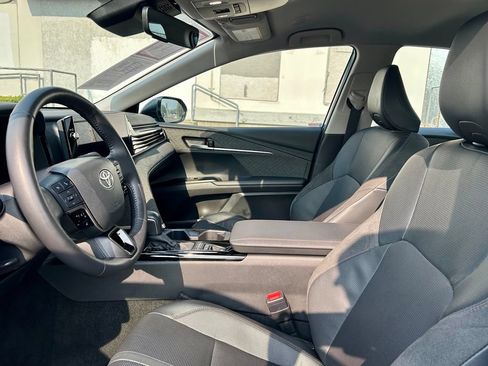 Certified 2025 Toyota Camry XLE FWD image 10