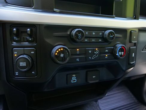 Used 2023 Ford F350 XL w/ XL Chrome Package AWD/4WD image 14