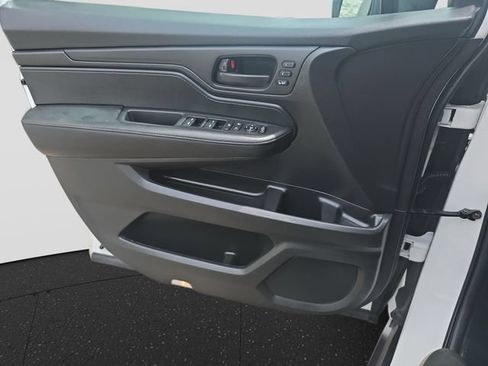 Used 2025 Honda Odyssey EX-L image 28