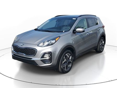 Used 2022 Kia Sportage EX AWD/4WD image 2