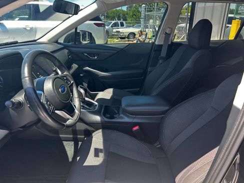 Used 2023 Subaru Outback Premium AWD/4WD image 6