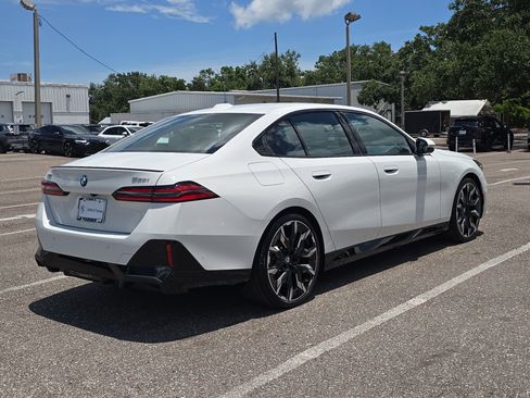 New 2026 BMW 530i xDrive w/ M Sport Package image 5