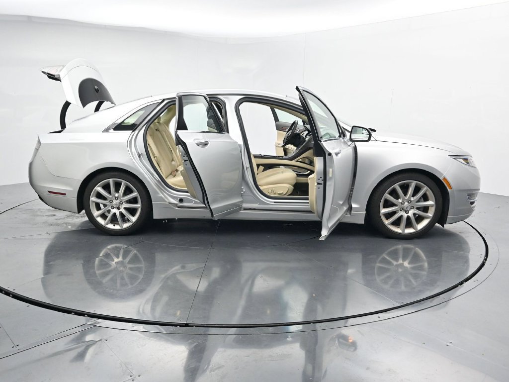 Used 2014 Lincoln MKZ w/ Equipment Group 101A Select FWD image 27