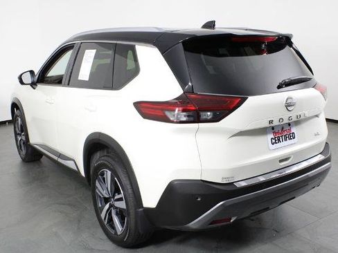 Certified 2023 Nissan Rogue SL image 4