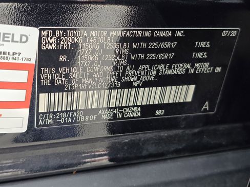 Used 2020 Toyota RAV4 XLE w/ Carpet Mat Package image 32