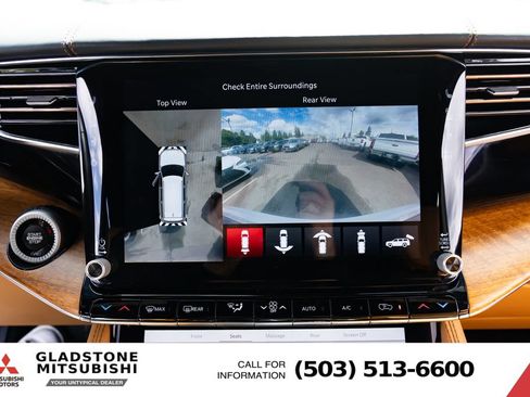 Used 2022 Jeep Grand Wagoneer Series III w/ Rear Seat Video Group 1 AWD/4WD image 15