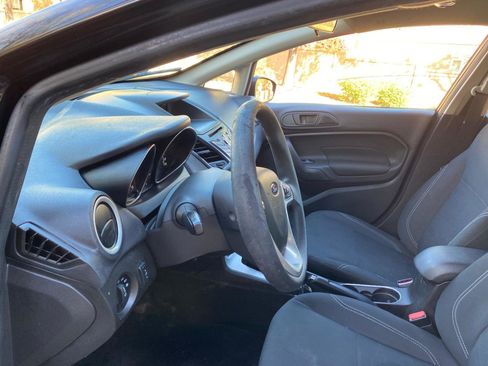 Used 2019 Ford Fiesta SE image 29