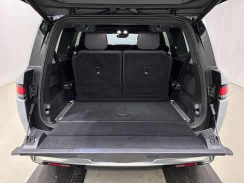 Used 2024 Rivian R1S Adventure AWD/4WD image 15