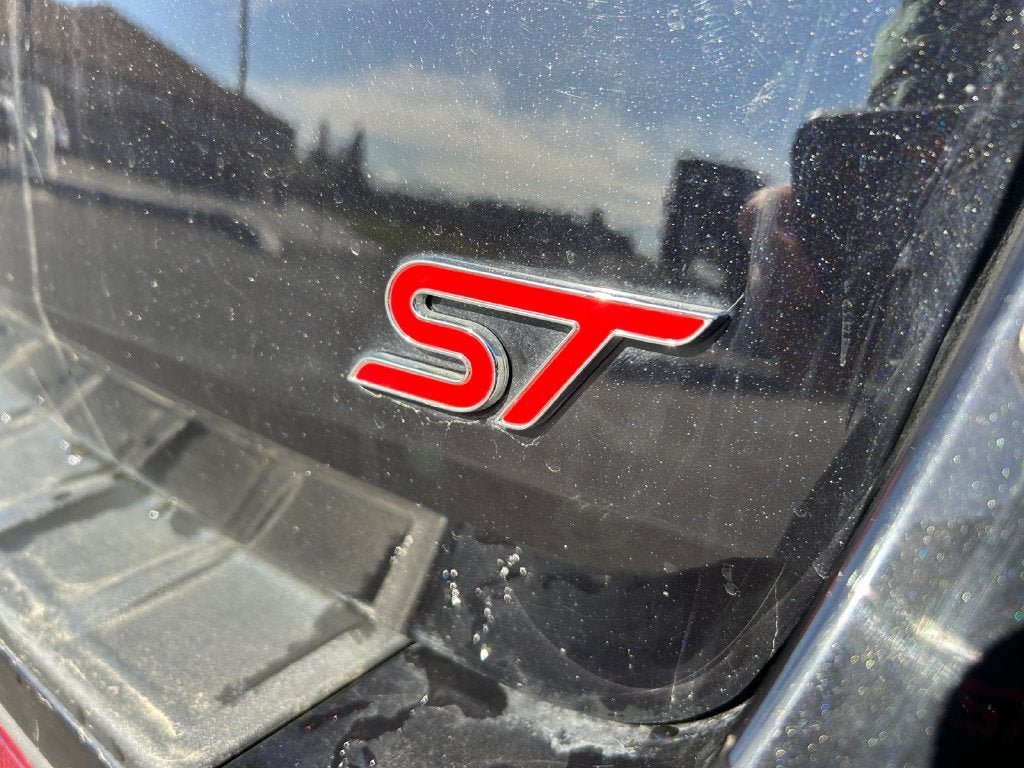 Used 2025 Ford Explorer ST AWD/4WD image 32