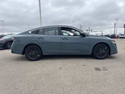 New 2026 Nissan Sentra SV w/ SV Convenience Package image 7