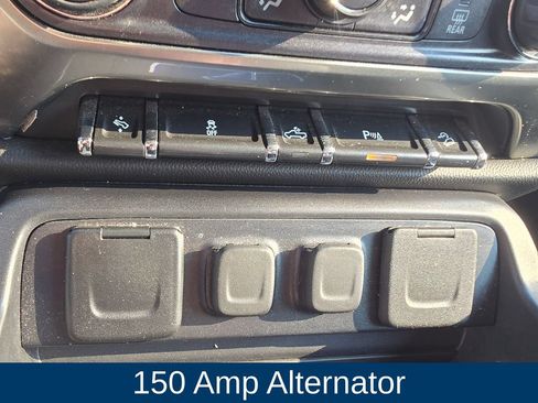Used 2018 Chevrolet Silverado 1500 LT w/ All Star Edition AWD/4WD image 35