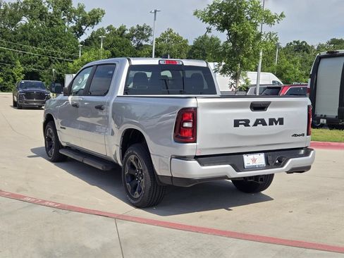 New 2026 RAM 1500 Express AWD/4WD image 3