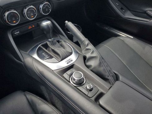 Used 2025 MAZDA MX-5 Miata RF Grand Touring RWD image 20
