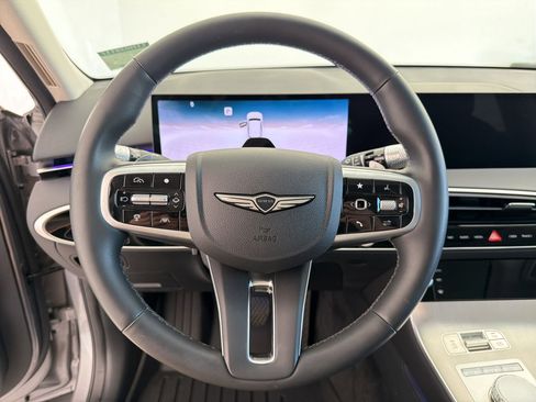 Used 2026 Genesis GV70 2.5T Advanced AWD/4WD image 18
