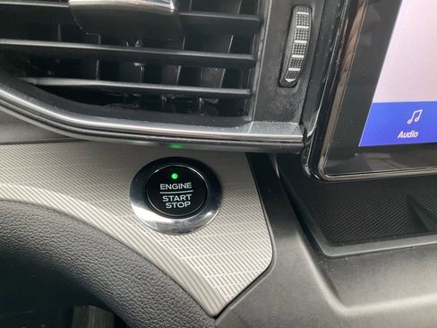 Used 2020 Ford Explorer XLT w/ Equipment Group 202A image 10