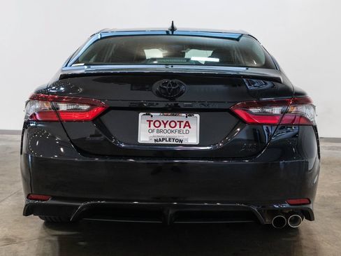Used 2023 Toyota Camry SE AWD/4WD image 8