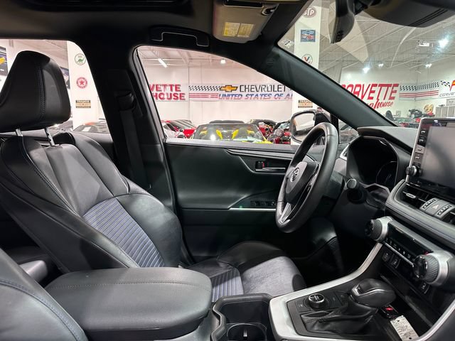 Used 2022 Toyota RAV4 XSE AWD/4WD image 14