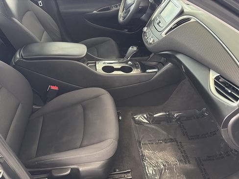 Used 2018 Chevrolet Malibu LS FWD image 11