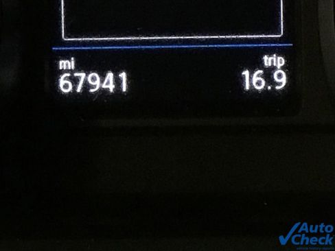 Used 2021 Volkswagen Atlas Cross Sport SE image 50