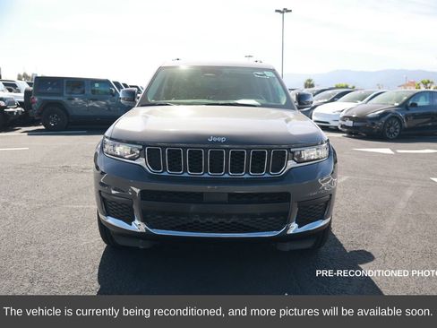 Used 2022 Jeep Grand Cherokee L Laredo w/ Luxury Tech Group I image 9